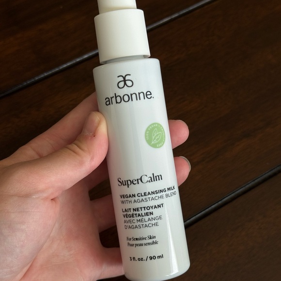 Arbonne Other - Arbonne SuperCalm Cleansing Milk — White with Green Accent